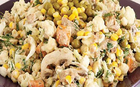 Recipe for diet salad of cauliflower and tuna