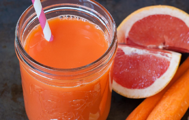 How to prepare carrot and grapefruit ginger drink