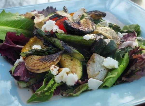 Recipe for grilled vegetable salad with goat cheese