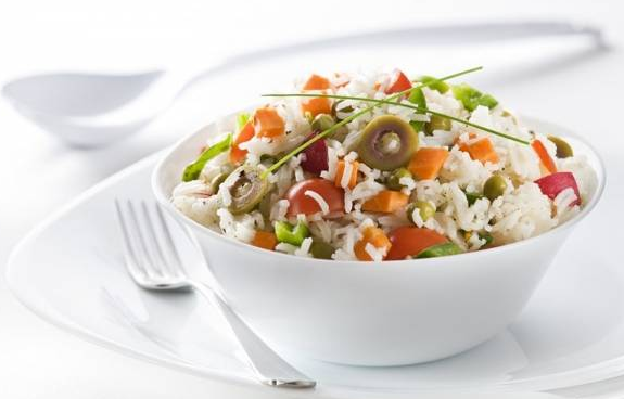 Recipe for preparing rice salad with chicken