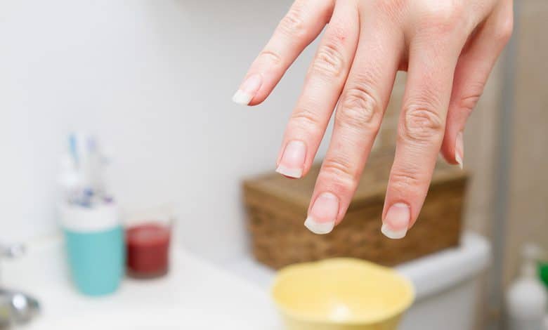 How to have long and strong nails? Increase nail growth