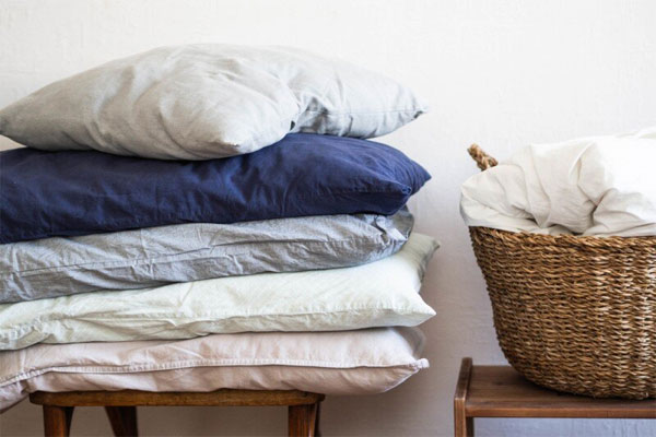 How to wash pillows and pillowcases